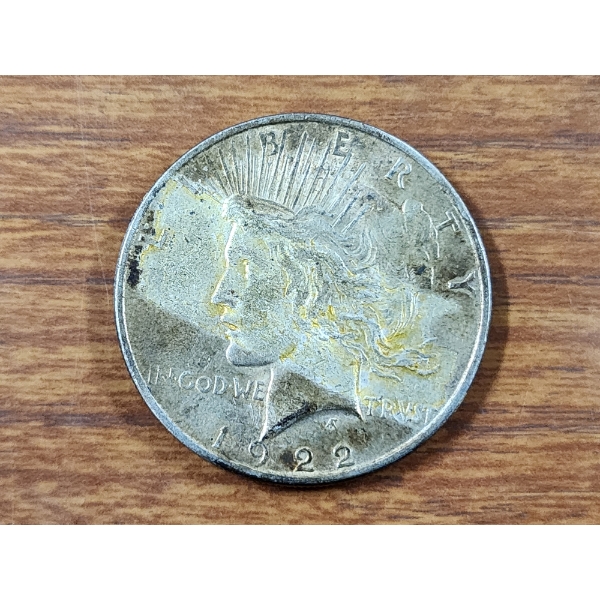 United States 1922 Silver Peace Dollar ~ 90% Silver Coin