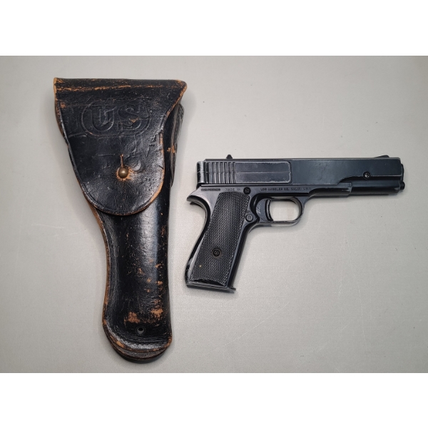Marksman Repeater Model, .177 cal. 4.5 mm BB, s/n 21110, BB Pistol With Leather Holster