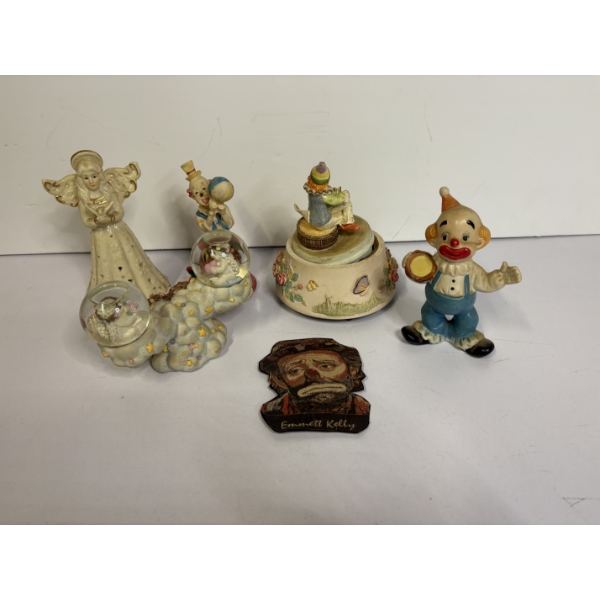 Assorted Clown Figurines 