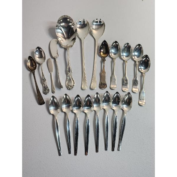 Assorted Silver Plate Flatware: Serving Utensils, Spoons, Butter Knives Total Weight: 591.0g