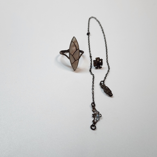 Sterling Silver Shell Ring, Chain, and Pin - Total Weight: 3.7g