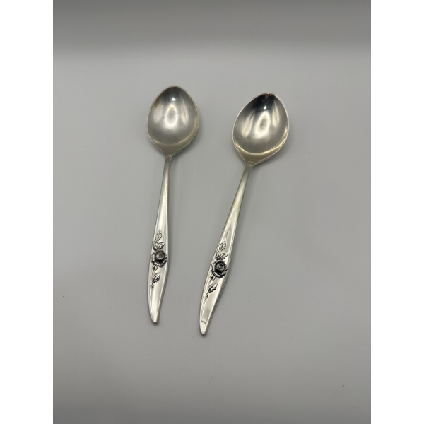 Oneida Heirloom Sterling Silver Spoons - 83.4 Grams