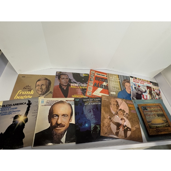 Tons of Records! - Includes Perry Como - Arthur Rubinstein - Etc