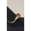 Image 4 : 14K Gold Ring With Princess-Cut Orange Stone & Clear Accent Stone - Size 7 - Weight: 5.1g
