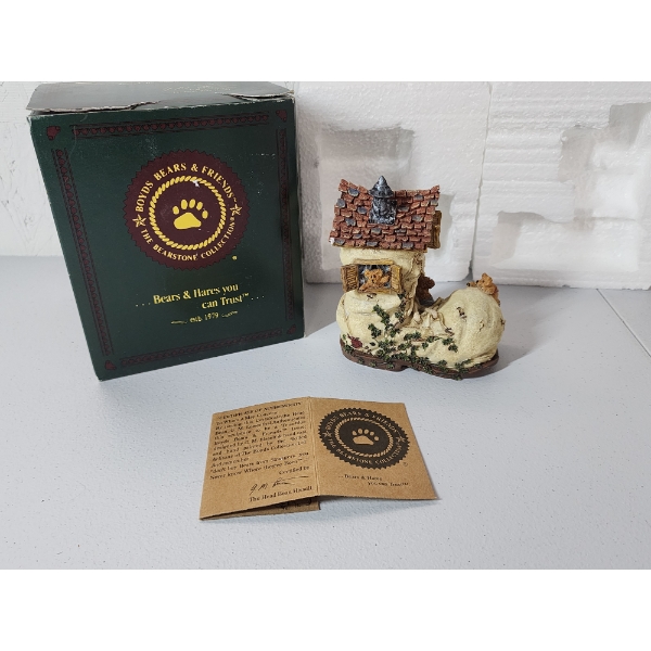 Boyds Bears & Friends The Bearstone Collection Figurine "Ol' Mother McBear" 