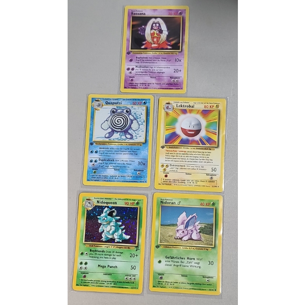 1999-2000 Nidoqueen 12/130 Holo Rare Base Set 2 Pokemon Trading Card With Other Pokemon Cards