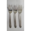 Image 1 : (3) Queen's Lace Sterling Silver Salad Forks By International Silver - Weight: 116.9g