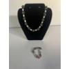 Image 2 : Beautiful Costume Jewelry - Imitation Baroque Pearl Necklace and Lovely Beaded Glass Bracelet 
