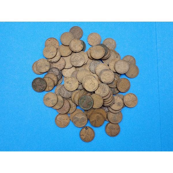 Lot of Approx. 100 Lincoln Wheat Pennies