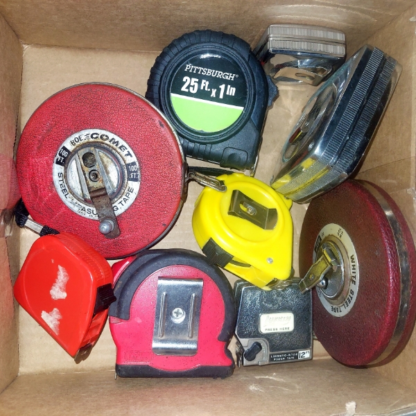 Assorted Grouping Of Tape Measures - See Pics