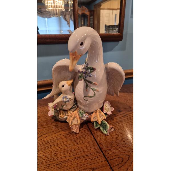 FITZ & FLOYD  11 x 10 Inch Duck Figure - Porcelain Excellent