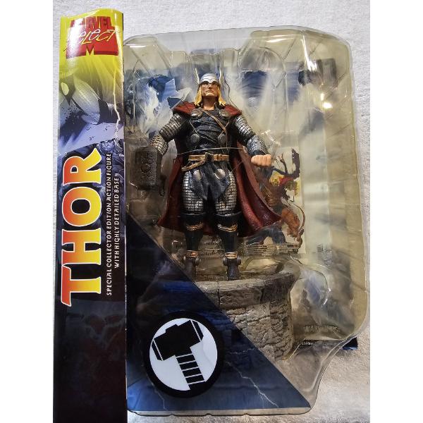 Thor - Marvel Select Special Collector's Edition Action Figure with base - SEALED/NIB!!!