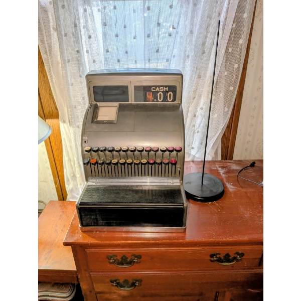 Excellent Condition Vintage American Cash Register Company Register And Large Receipt Spike