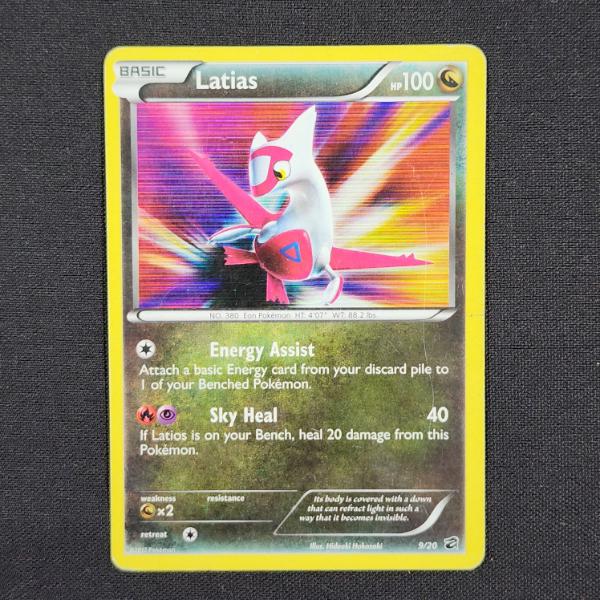Latias 9/20 Holo Rare Vintage Pokemon Trading Card