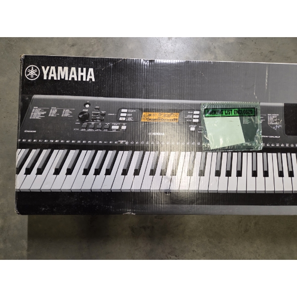 New In Box! Yamaha EW300 Keyboard With Stand! -No Shipping