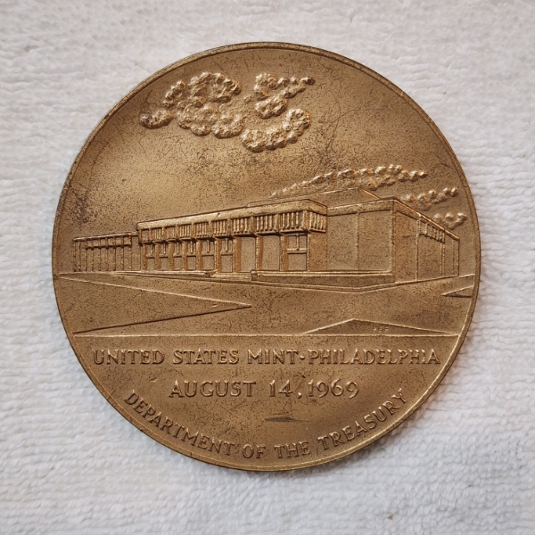 LARGE United States Mint Philadelphia Department of The Treasury Commemorative Coin ~ HEAVY!