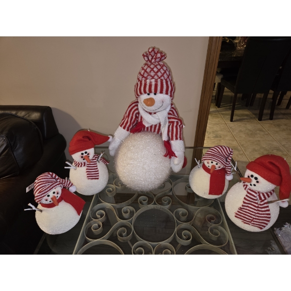 Snowman Family. Two 10" & Two 21"