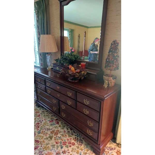 Excellent Cherry Finish Ladies Dresser & Mirror As Shown -Incl's Additional 3 Drawer Counter Top Cab