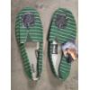 Image 2 : New Collectable Harry Potter Felt Banner & Size Large Slip On Shoes With Tags! 