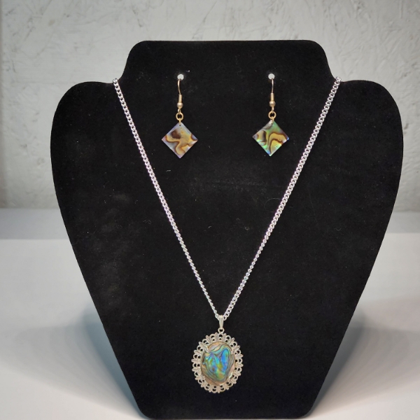 Vintage Jewelry Set ft. Oval Abalone Shell-Style Pendant Necklace & Matching Dangle Earrings
