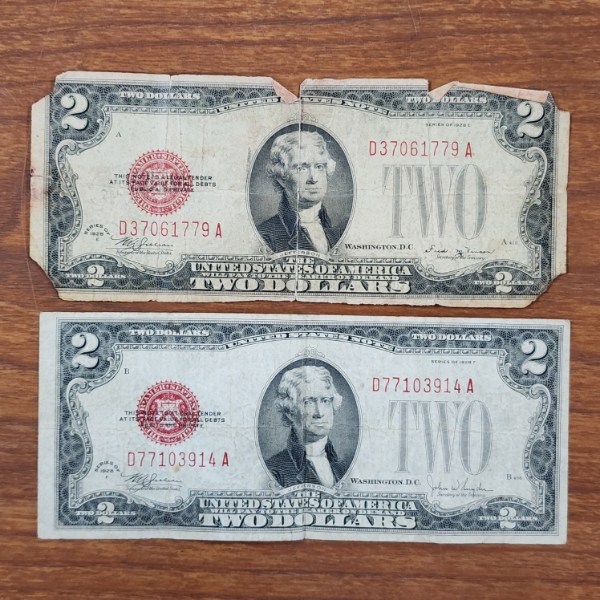 Two United States 1928 Red Seal $2 Notes ~ Great For Collectors! ~ $4 Face Value