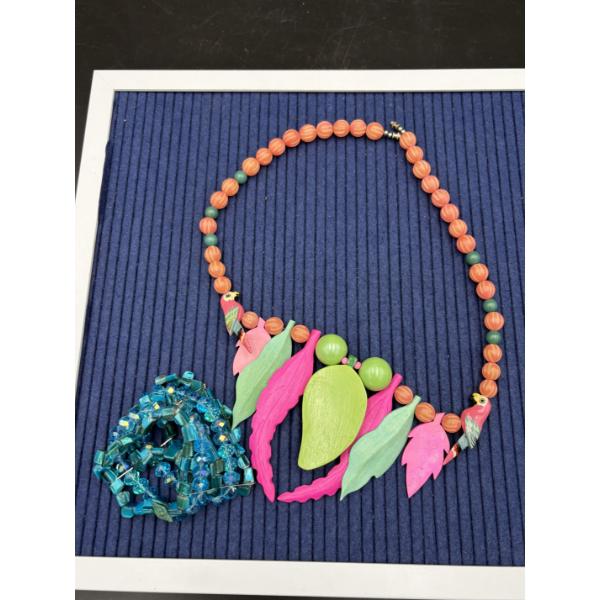 Chunky Feather Necklace with Parrot - Beaded - Very unique and cool looking! - Beaded Bluish/green