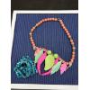 Image 1 : Chunky Feather Necklace with Parrot - Beaded - Very unique and cool looking! - Beaded Bluish/green