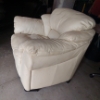 Image 4 : Single Comfortable Living Room Leather Chair As Shown - Excellent Condition - 40" Tall 