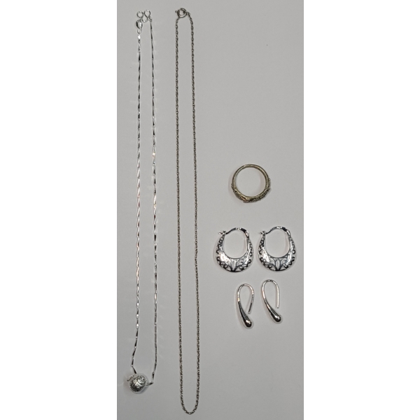 Magnetic Jewelry Marked .925 Sterling