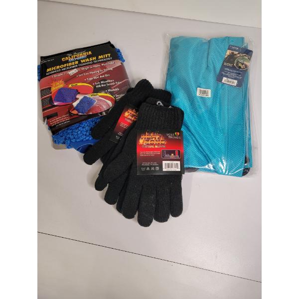 Microfiber Wash Mitt, 2 Pair Thermal Gloves And Waterproof Locking Bag