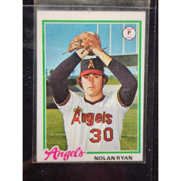 1978 Topps Nolan Ryan #400 OFF CENTER Baseball Trading Card