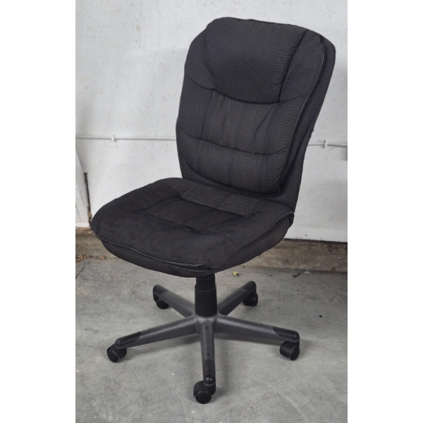  Excellent Cloth Upholstered Standard Office / Desk Chair - Swivel / Tilt Back / Adjustable Height