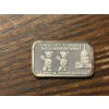 Image 1 : 1974 China's Gift to America Those Patriotic Pandas - 1Troy Ounce .999 Fine Silver Bar