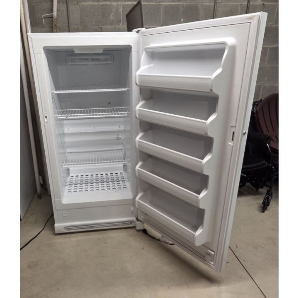 Louisville Home Pickup - Fridgidaire Upright White Freezer  30 W x 62 Tall - Excellent See pics