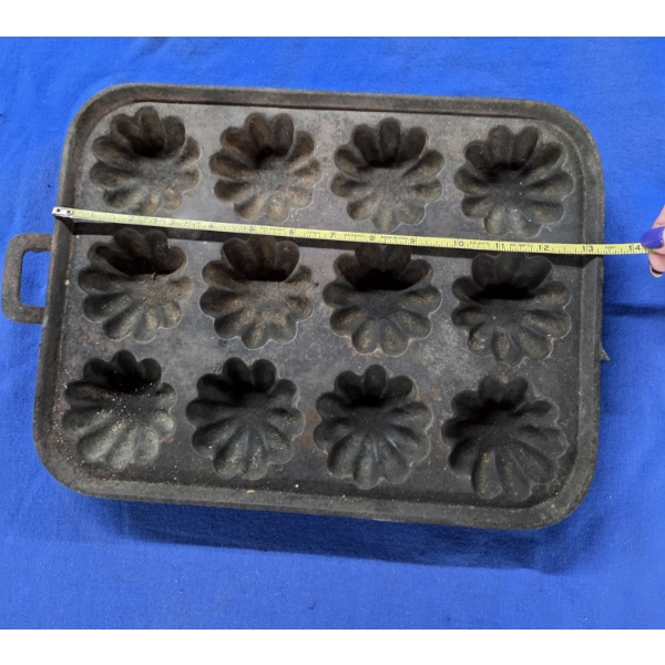 Vintage 13.5''x10'' Cast Iron Muffin Pan