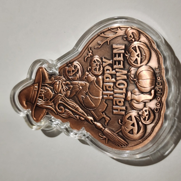 3 Oz Copper Colorized Happy Halloween Witch on Pumpkin Bar in Capsule 