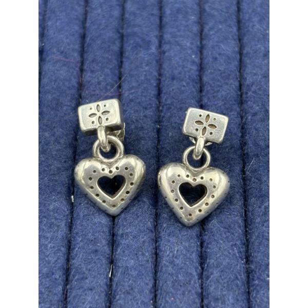 Gorgeous Sterling Silver Heart Earrings - Cool Design - 4.4 Grams