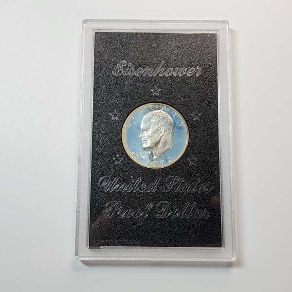 United States Mint 1972-S 40% Silver Uncirculated Eisenhower Dollar in Original Display