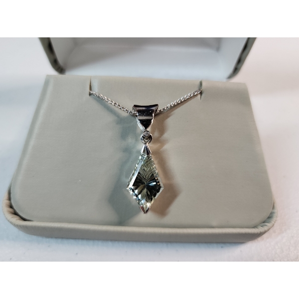 14K White Gold 16" Necklace with Clear Stone Pendant - Total Weight 6.8g
