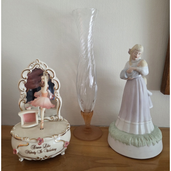 PICKUP IN CANTON - Pretty Mother And Children Music Box Figure, Pink Accent Glass Vase, & Vintage Ba