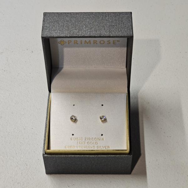 BEAUTIFUL!!! Pair of Primrose 18kt Gold Plating/Sterling Silver Base Cubic Zirconia Stud Earrings