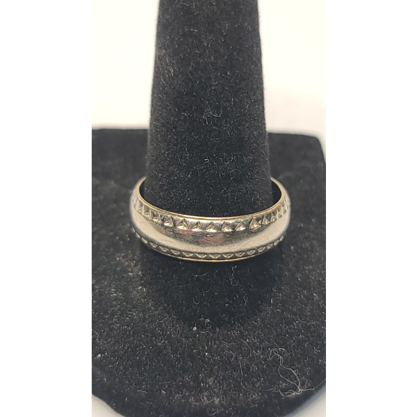 Men's 14K Gold Two-Tone Textured Band Ring - Size 10 - Weight: 6.1g