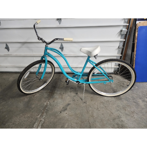Schwinn S1 Cruiser Bicycle Turquoise - 26in Wheels