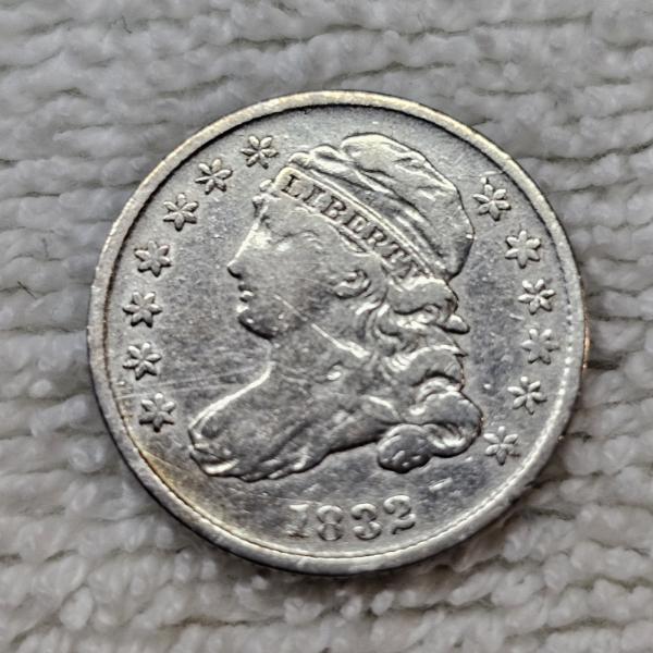 89.24% Silver United States 1832 Capped Bust Dime FV: $.10