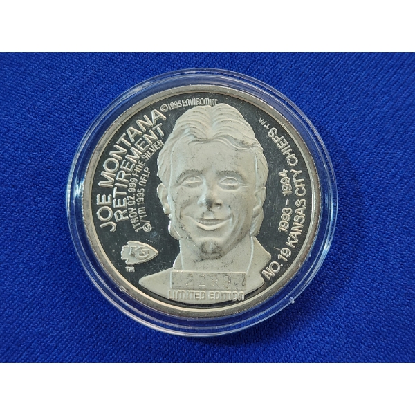 Limited Edition 1995 Enviromint Joe Montana One Troy Ounce .999 Fine Silver Round - In Capsule