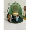Image 2 : 3 Wizard of Oz Collectible Figures - Dorothy at the Salon - Dorothy's House 