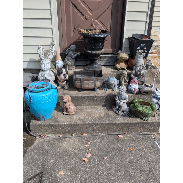 Yard Decor and Planters