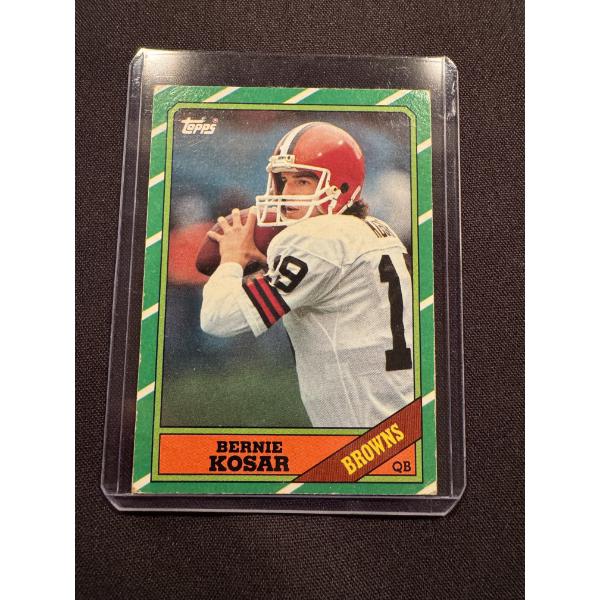1986 Topps Bernie Kosar Cleveland Browns Rookie Football Card - Excellent Condition