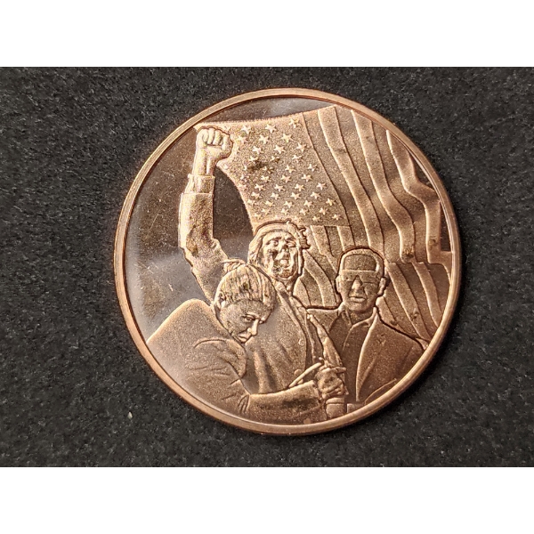 Donald Trump Fist Pump 1 Oz .999 Fine Copper Round