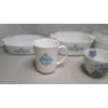 Image 11 : Corningware Casserole Kitchenware & English "Real Old Willow" Tea Cup